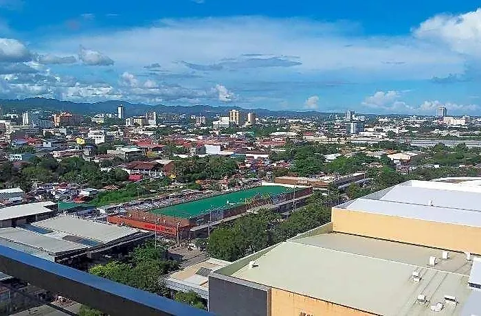 A.j Sunvida Tower W/ Balcony In Front Sm Mall Cebu