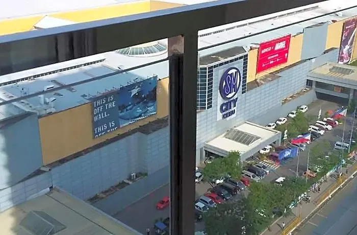 Hotel A.j Sunvida Tower W/ Balcony In Front Sm Mall Cebu